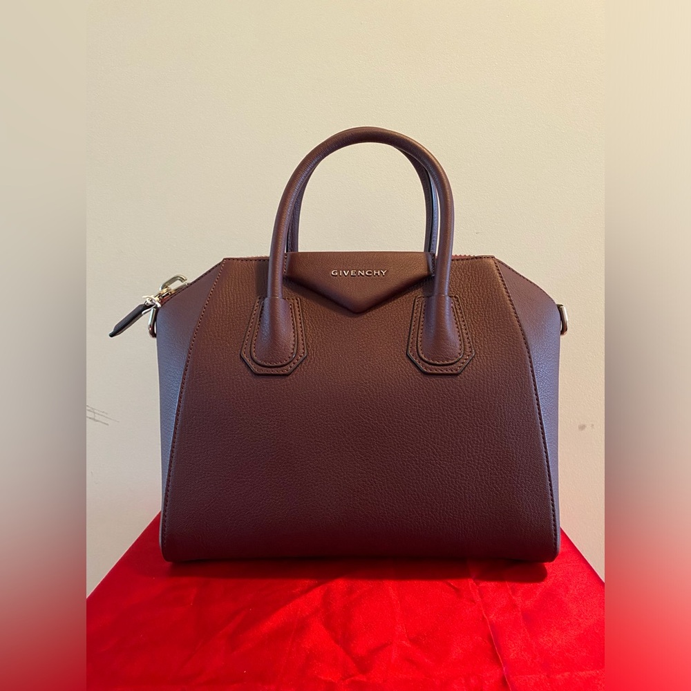 GIVENCHY Antigona Bag
